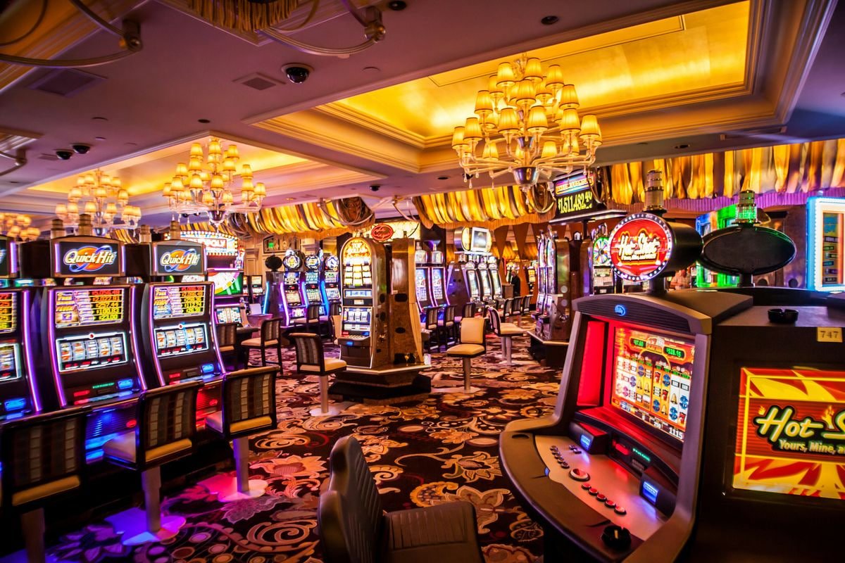 shankoemee a7 အွန်လိုင်း ကတ်ဂိမ်းများ Baccarat Poker Live Table